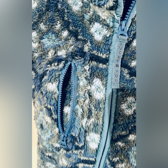 Lucky Brand Blue Southwestern Patterned Fleece Vest - Picture 5 of 11